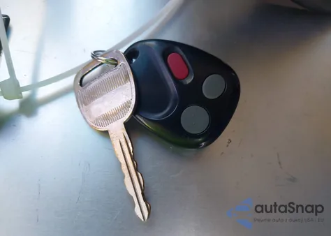 2004 Chevrolet Tahoe C1500 z USA, uszkodzony, nr VIN 1GNEC13T84R271812